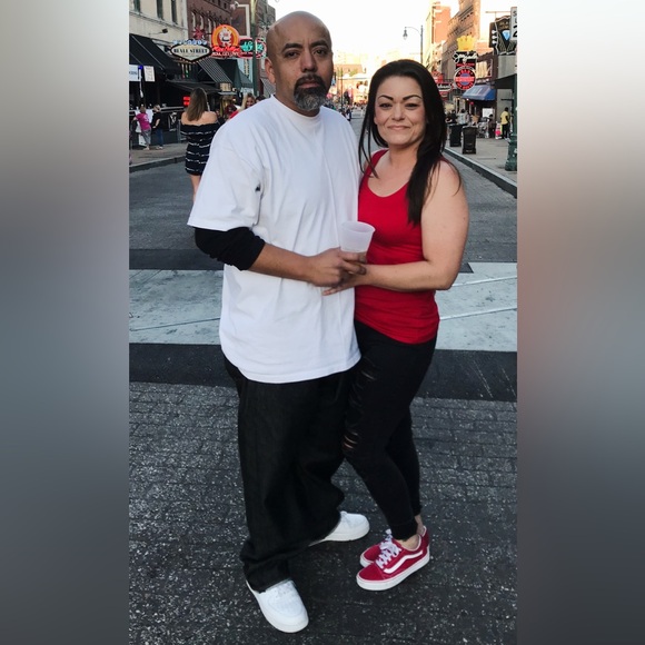 Meet your Posher, April - Picture 7 of 13